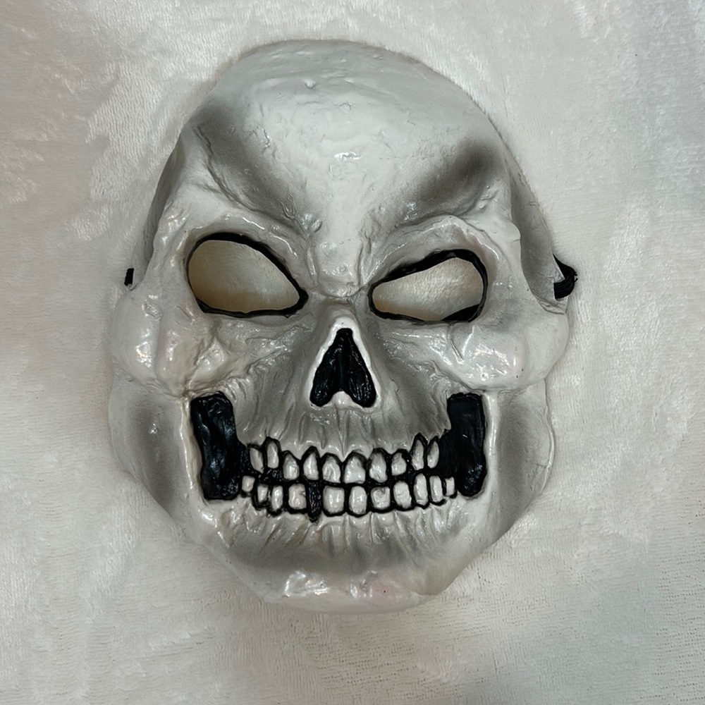 Vintage Easter Unlimited Rubber Skull Mask